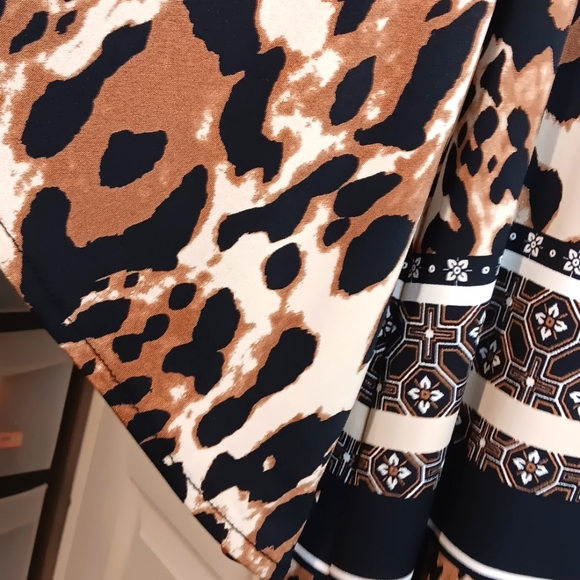 ALFANI Animal Print Peep Hole Jeweled Tunic Top 3/4 Bell Sleeves Large - Picture 3 of 8